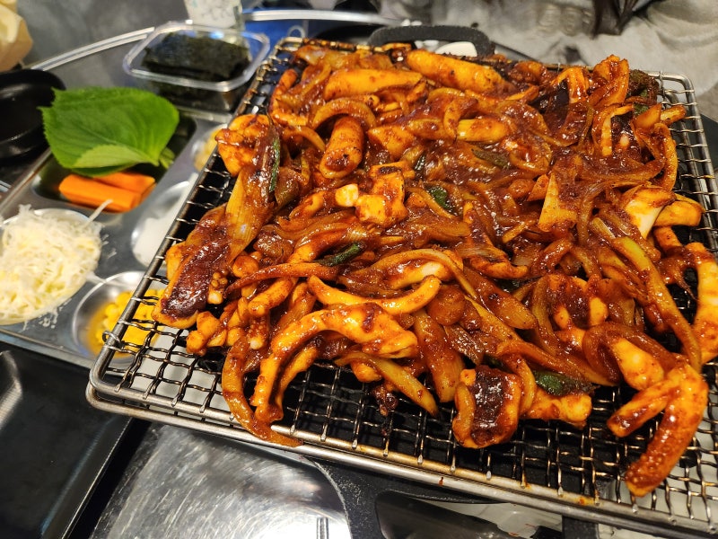 [대흥동 반주하기 좋은 곳] 불향+쫀득 식감! 술이 당기는 대흥동 오징어 이미지 9